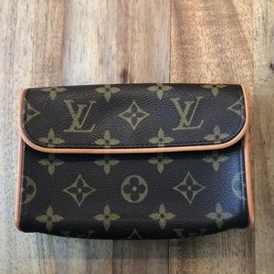 Louis Vuitton Florentine pouch
